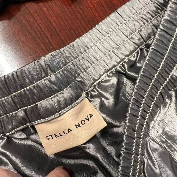 Women's Stella Nova Pants - size 36 (this is a small) - Picture 3 of 4